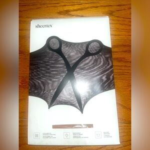 NEW Sheertex Nude Color N06 Sheer Rip-Resist Tights Washable Pantyhose Size XS